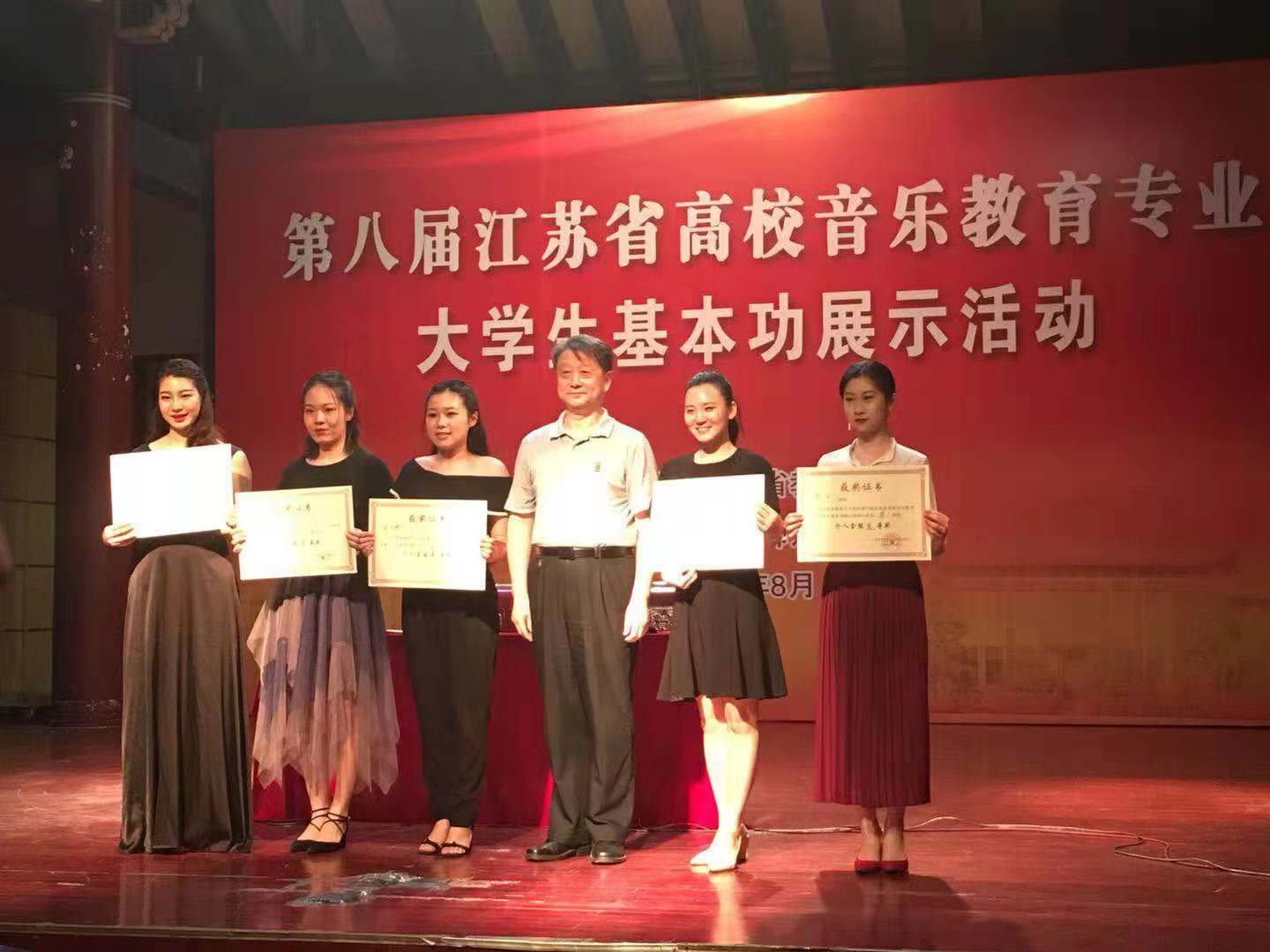 微信图片_20181111231217.jpg 微信图片_20181111231217.jpg